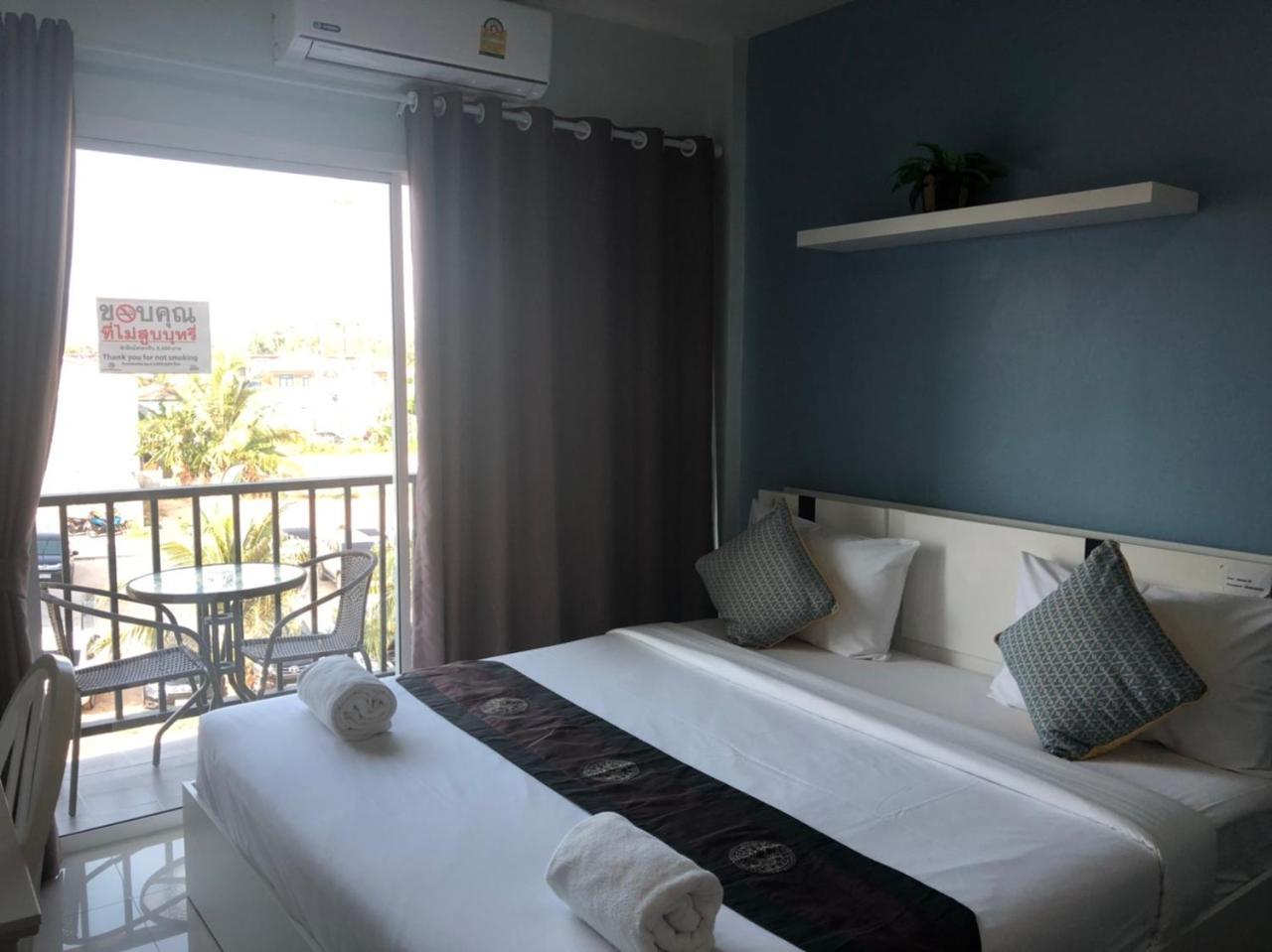 Khao Oat Airport Hotel Nai Yang Exterior photo